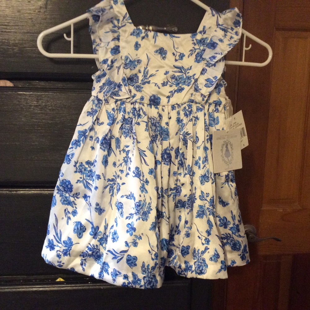 Marmellata, size 24 M, silky soft white and blue